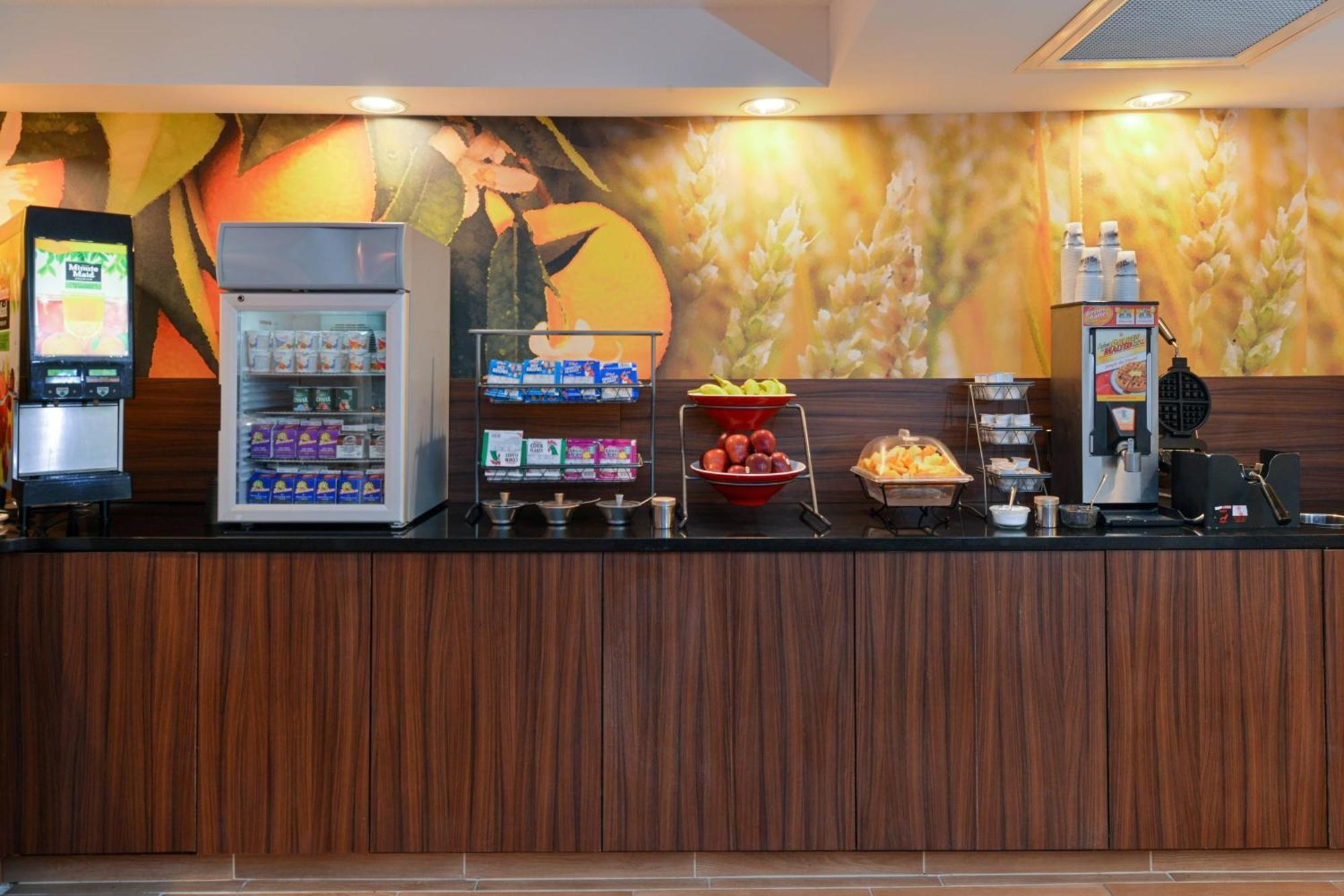 Fairfield Inn & Suites By Marriott Lexington Georgetown/College Inn Buitenkant foto