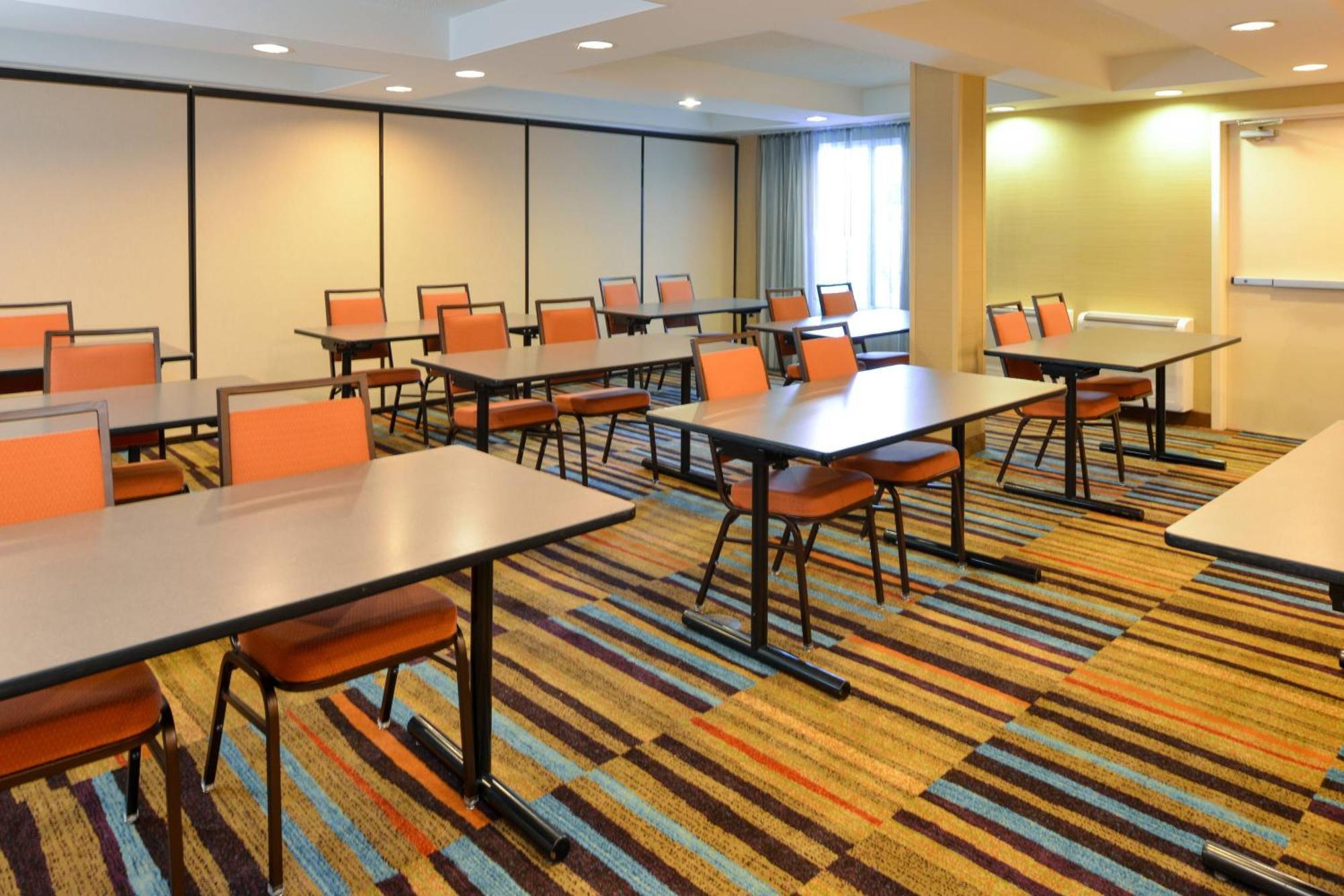 Fairfield Inn & Suites By Marriott Lexington Georgetown/College Inn Buitenkant foto